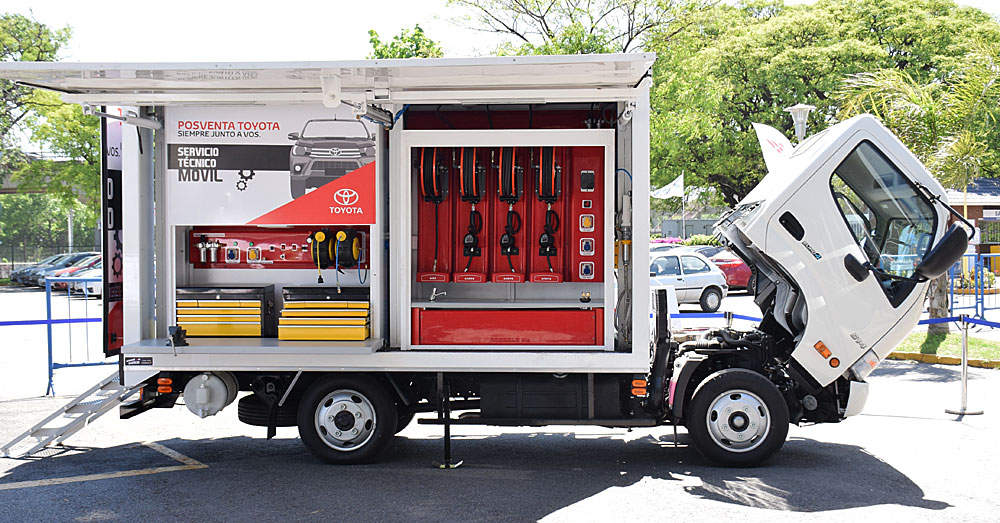 hino-servicio-tecnico-movil-toyota