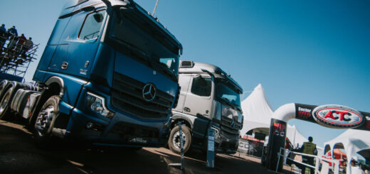 Mercedes-Benz junto al TC