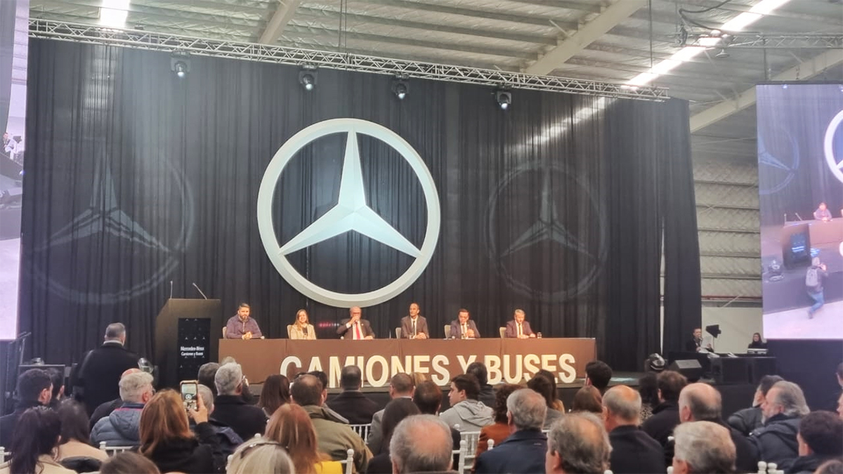 Mercedes Benz planta zarate