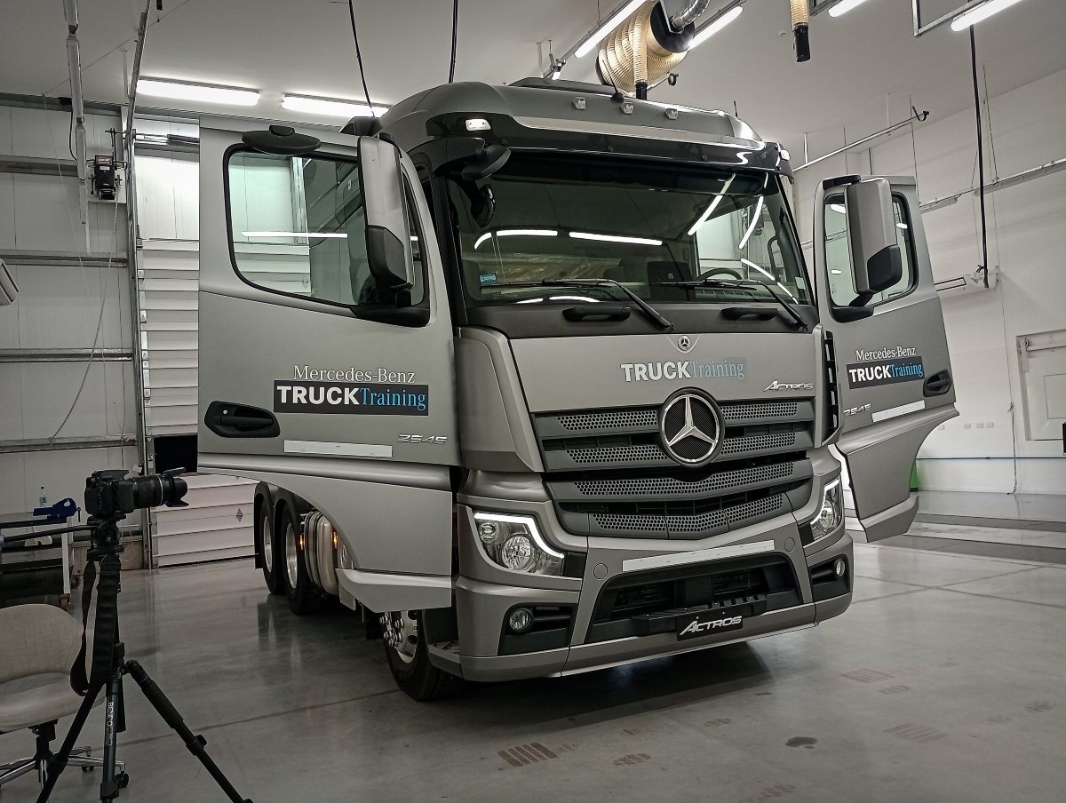 Mercedes-Benz Truck Training