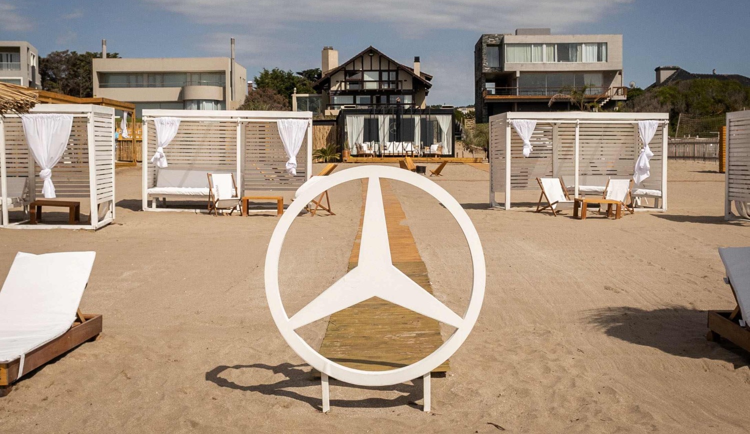 Mercedes-Benz Camiones y Buses Verano 2025