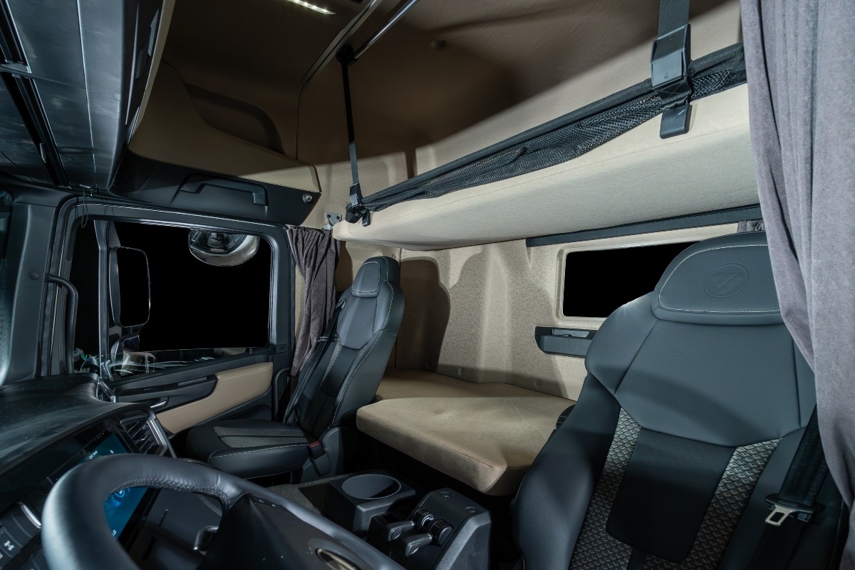 Foton Auman R