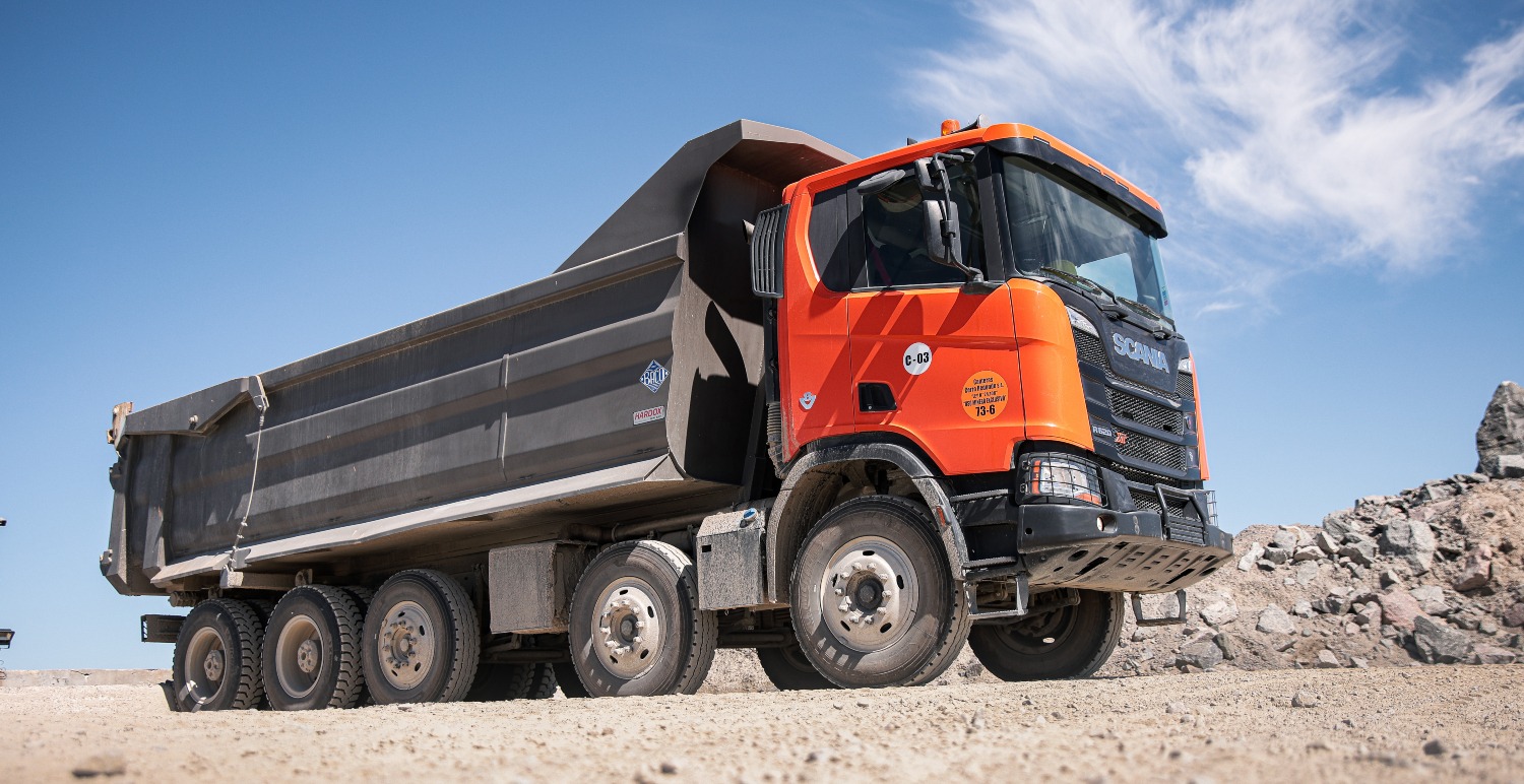 Scania Heavy Tipper 10x4 línea XT