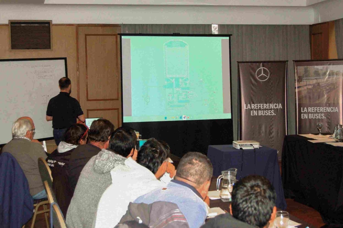Mercedes-Benz capacitación de talleres de Tucumán