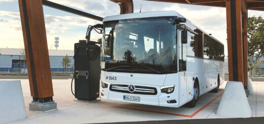Mercedes-Benz buses eléctricos cargadores Daimler Alemania