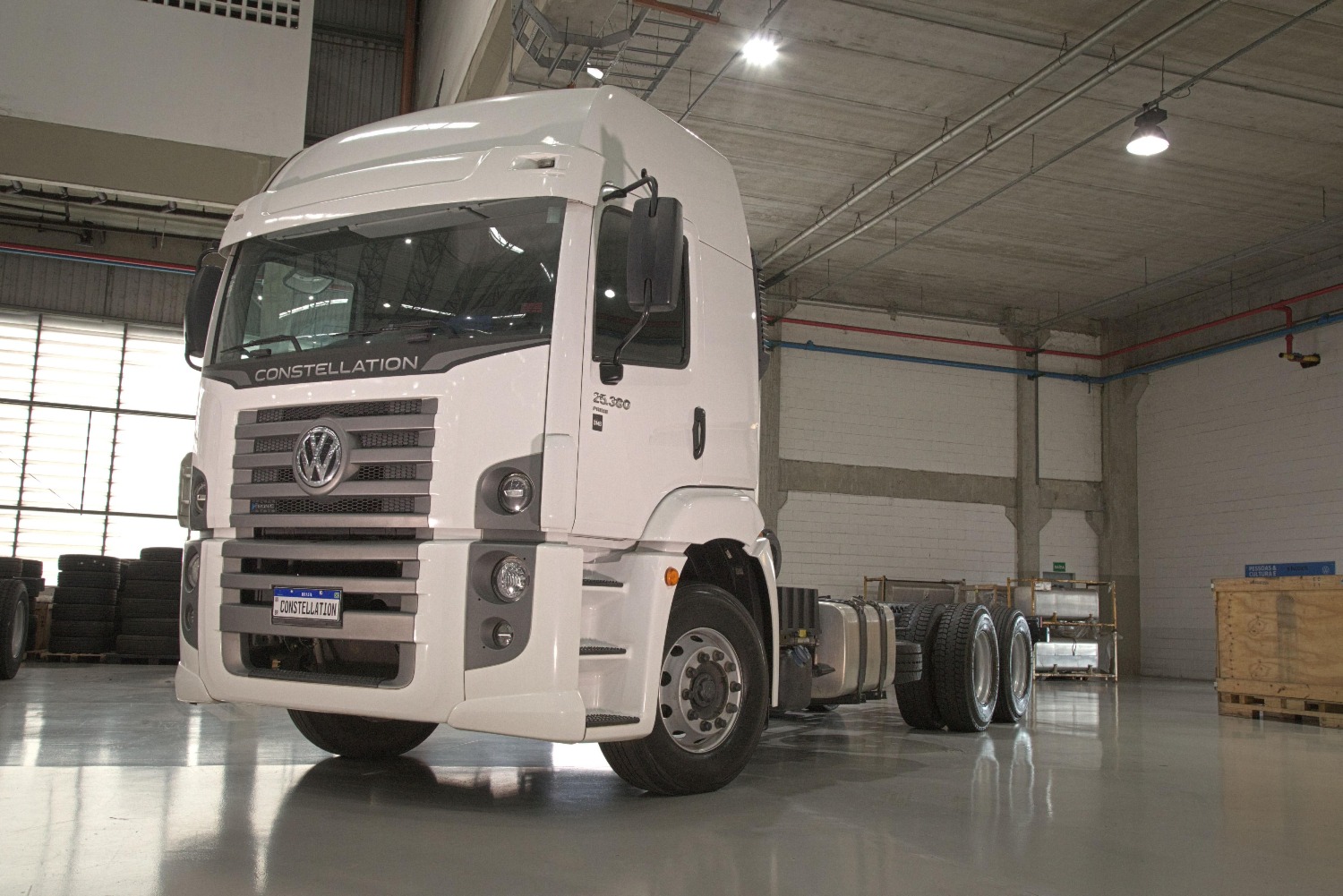 Volkswagen Constellation 25.380 6x2 BR