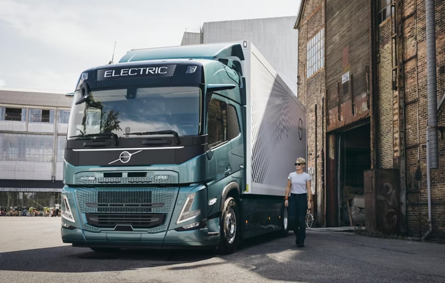 Volvo FM 4x2 rígido