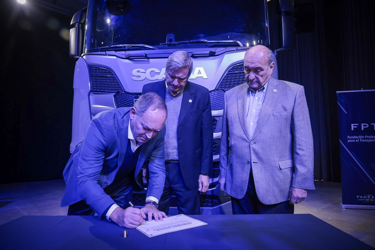 Scania entrega a FPT
