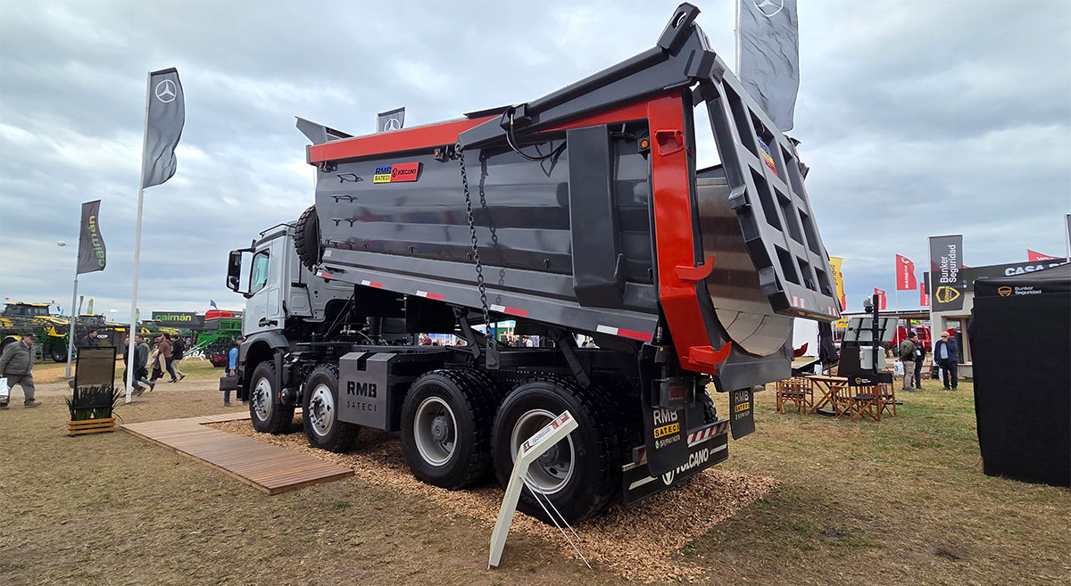 mercedes arocs