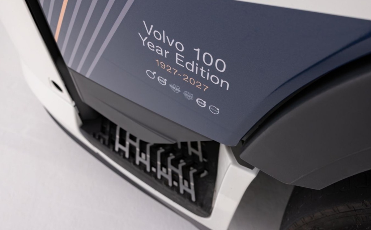 Volvo FH 100 Years Edition